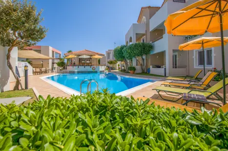 CHQ Toxo Apartments Pool Area5