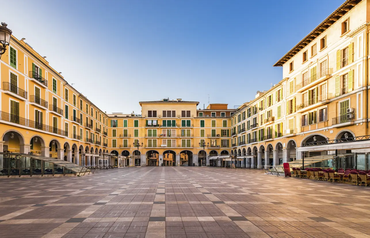 PMI Palma Plaza De Mayor Gettyimages 951106798