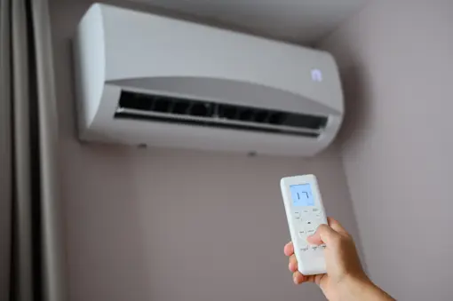 Aircondition Adobestock 1246835844