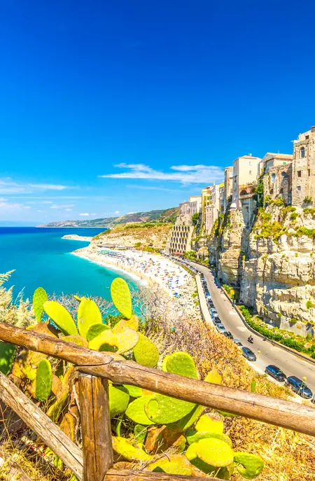 SUF Tropea Shutterstock 651147121 (1)