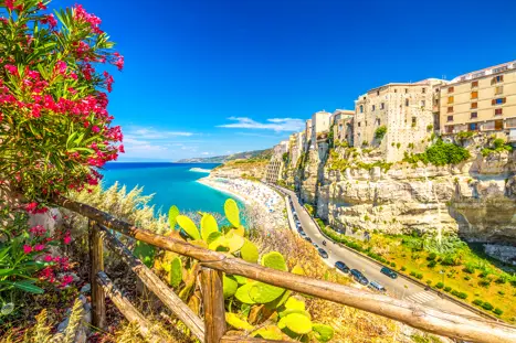 SUF Tropea Shutterstock 651147121 (1)