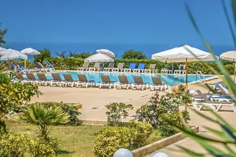 Calabria-CostaDegliDeiTropeaResort-2.jpg