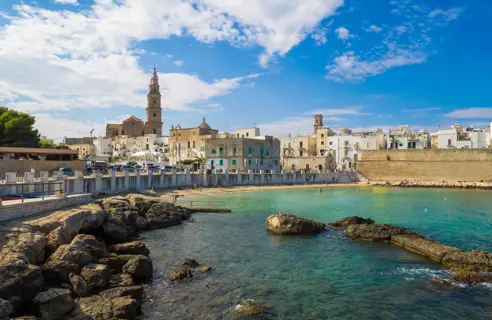 Monopoli_AdobeStock_177805982.jpeg
