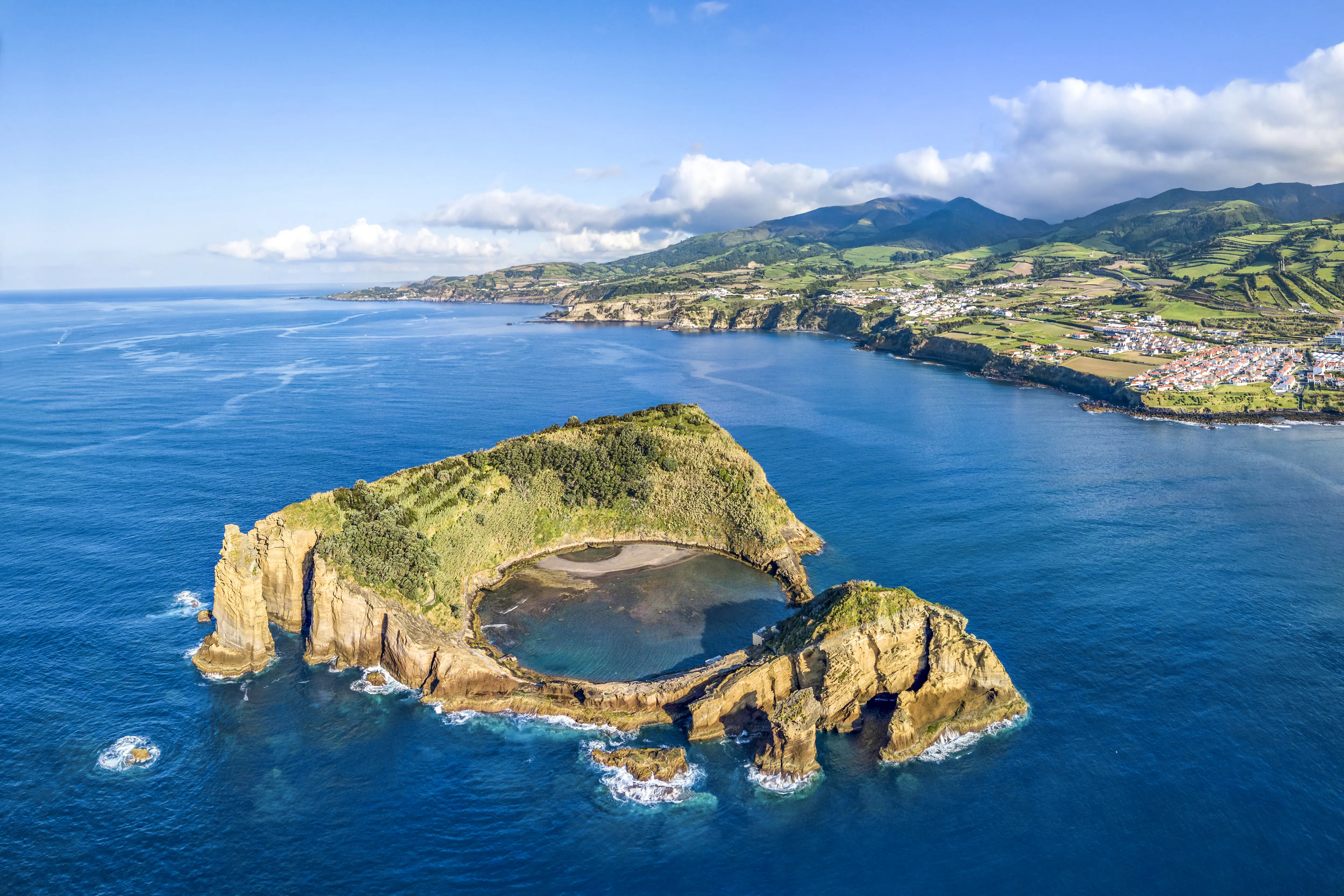 Premium Azores Adventurous Azores Sao Miguel Day5 Free Time Ilhao Gettyimages 963252618 1