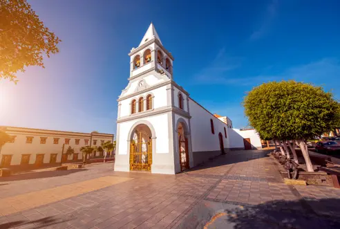 FUE Puerto Del Rosario Adobestock 105859433