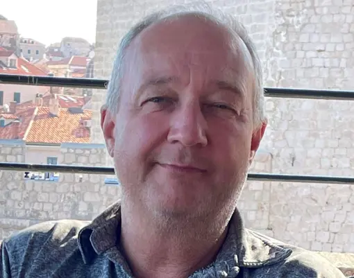 Erik Mortensen Cropped