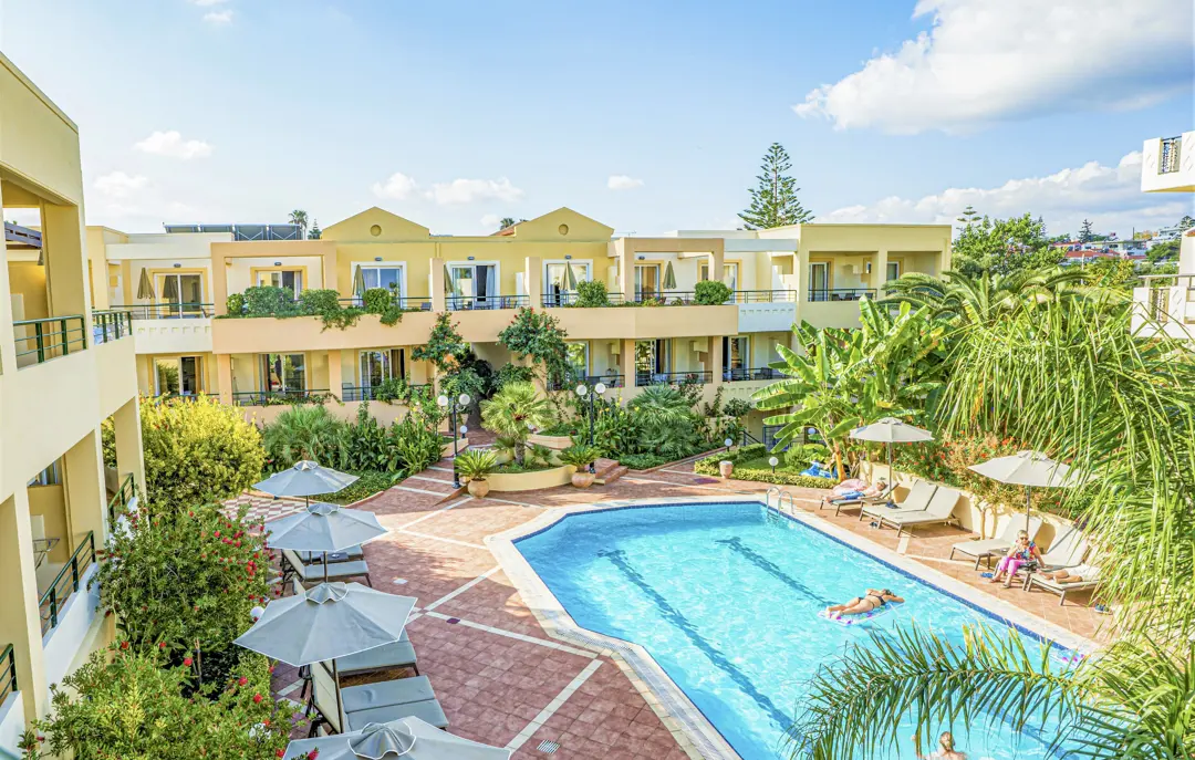 CHQ Helios Pool 11