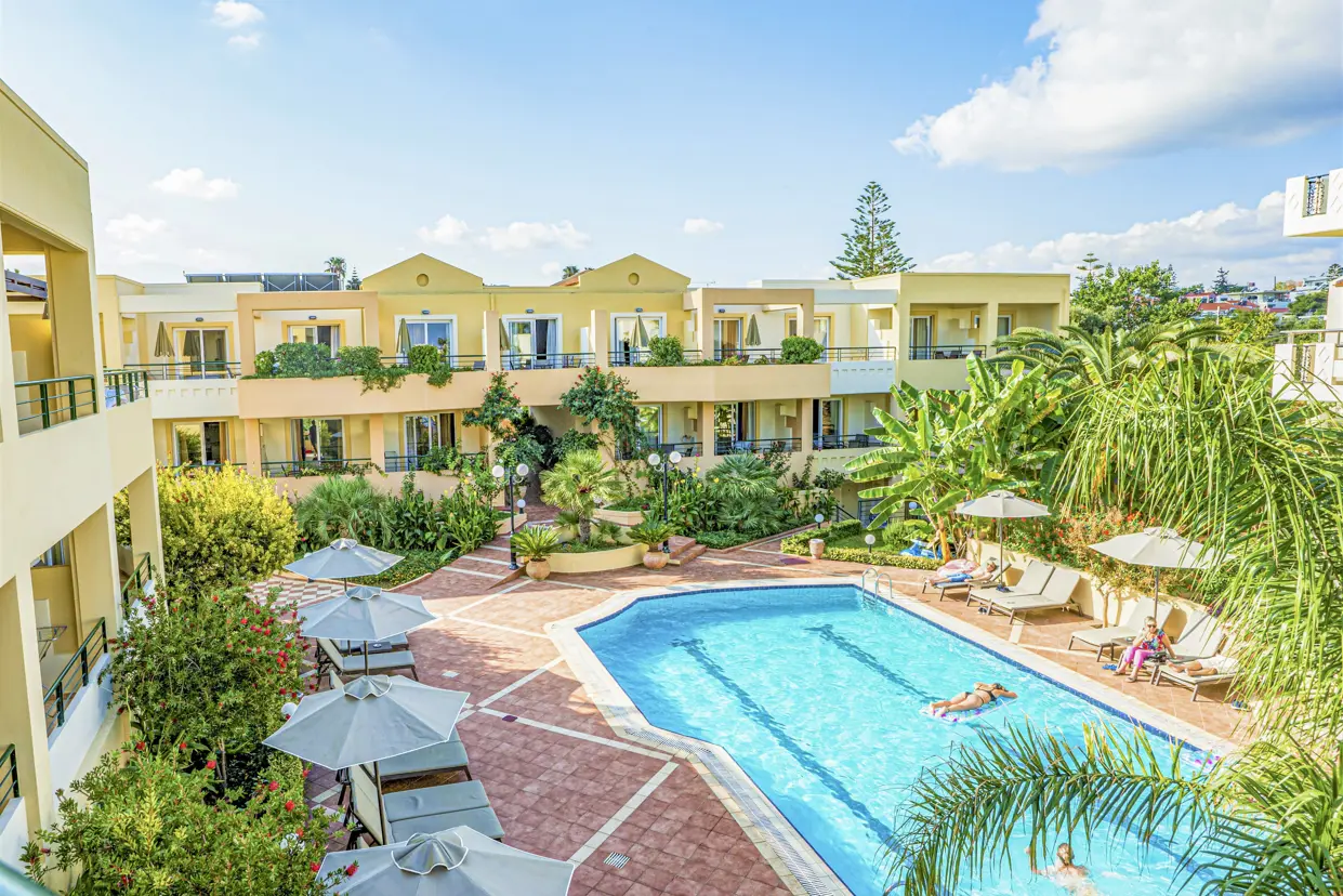 CHQ Helios Pool 11