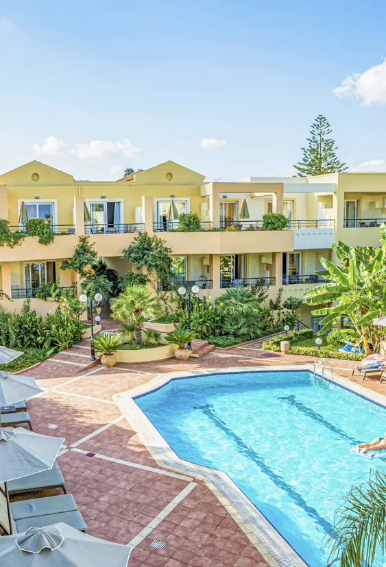 CHQ Helios Pool 11