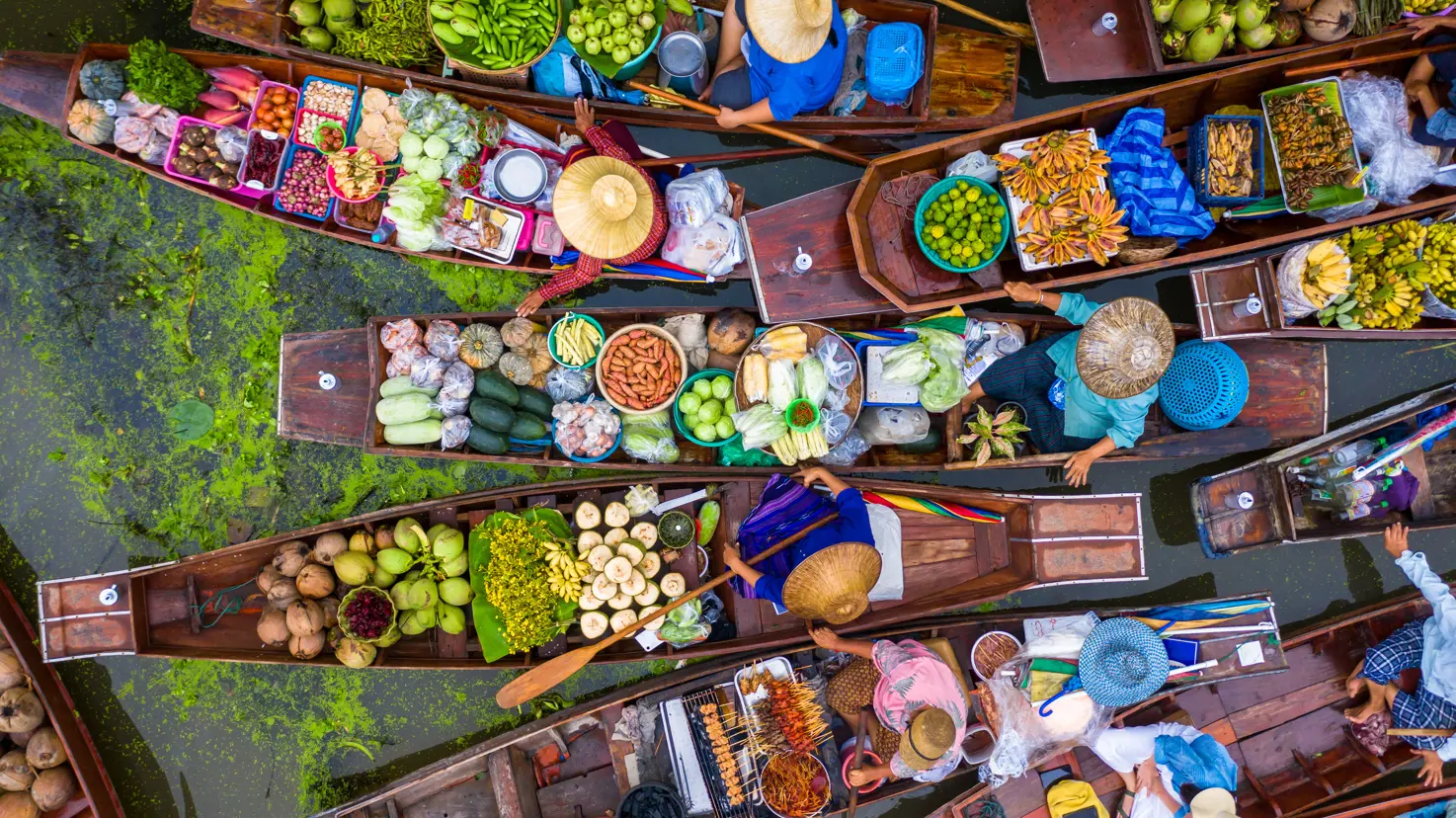 Damnoen Saduak Floating Market Adobestock 386366186