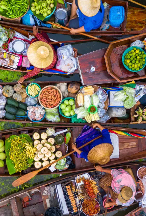 Damnoen Saduak Floating Market Adobestock 386366186