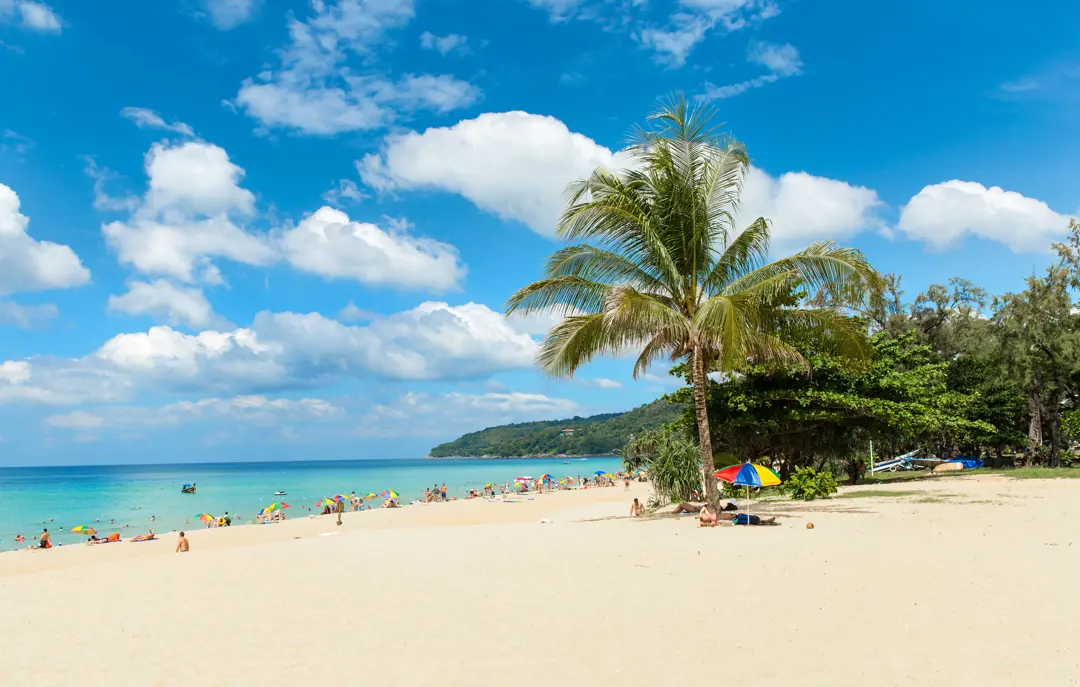 Thai Phuket Karon Beach 357002039