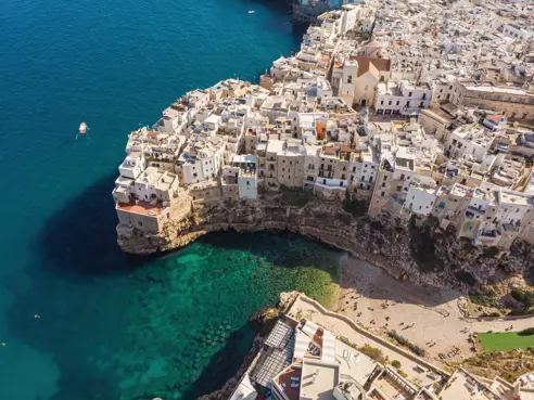 Polignano-A-Mare_AdobeStock_586325021.jpeg
