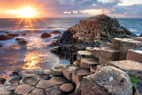 GiantsCauseway_Belfast_AdobeStock_73672286.jpeg