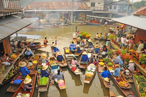 Amphawa Floating Market Adobestock 53055498