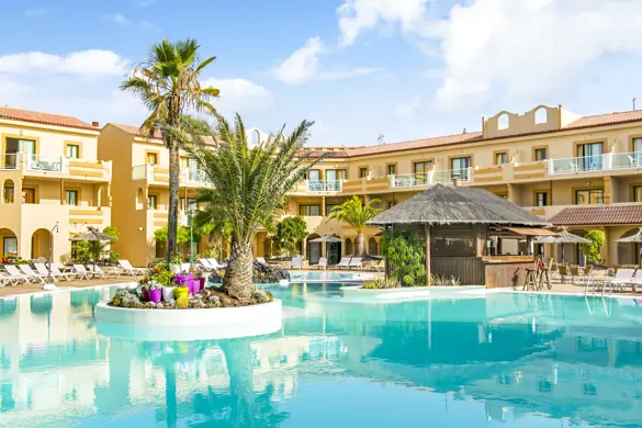 FUE Elbaluciasport Suite Hotel Pool 5