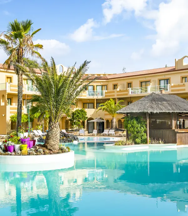 FUE Elbaluciasport Suite Hotel Pool 5