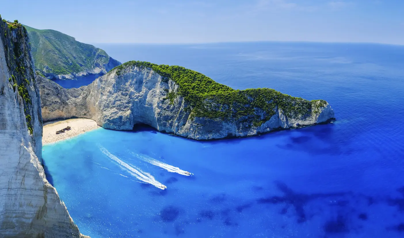 ZTH Navagio Beach Gettyimages 635767472
