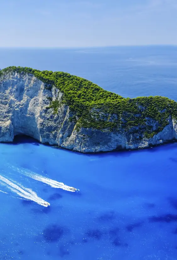 ZTH Navagio Beach Gettyimages 635767472