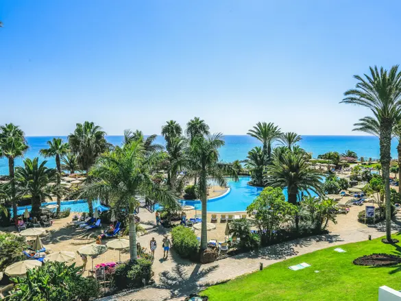FUE R2 Pajara Beach Pool 1