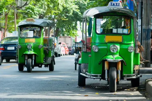 TukTuk_41585902.jpg