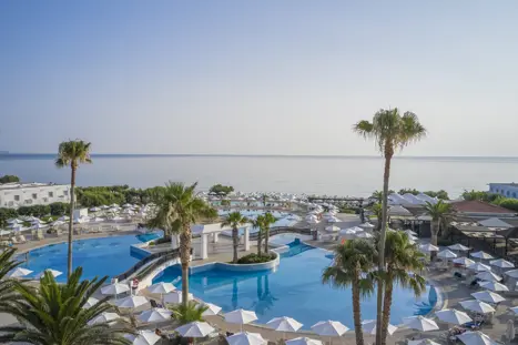 CHQ Atlantica Ocean Beach Resort 2
