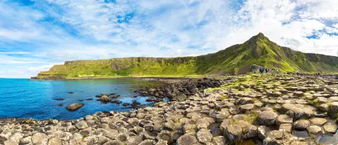 GiantsCauseway_Belfast_AdobeStock_304005853.jpeg