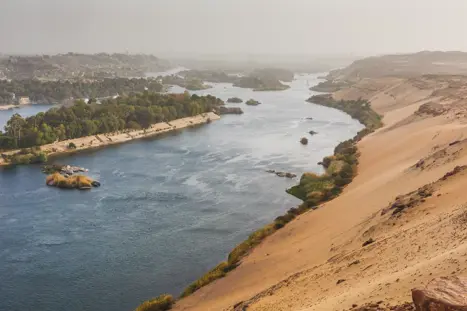 Aswan Nilen Adobestock 179446277