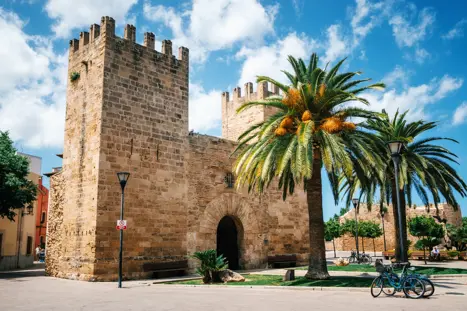 PMI Alcudia Oldtown Gettyimages 614249206