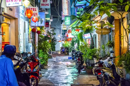 Roundtrip-Vietnam-South-Vietnam-Phu-Quoc-Day1-2-Saigon-Ho Chi-Minh-City-GettyImages-499314448-1.jpg