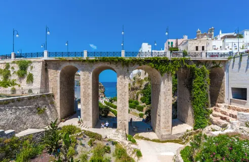 Polignano-A-Mare_AdobeStock_162695919.jpeg