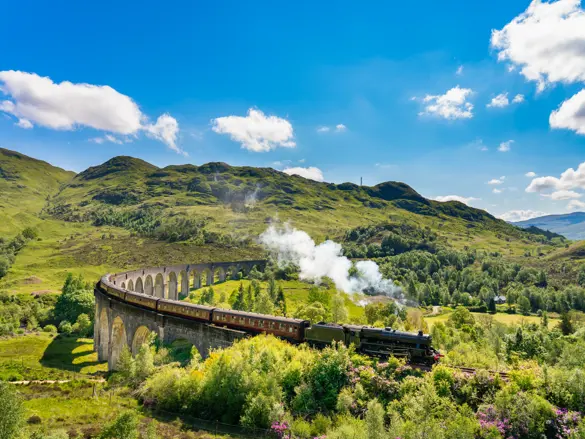 Glenfinnan Viadukt Adobestock 517289946