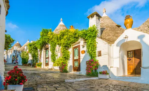 TrulliHus_Alberobello_AdobeStock_218334753.jpeg