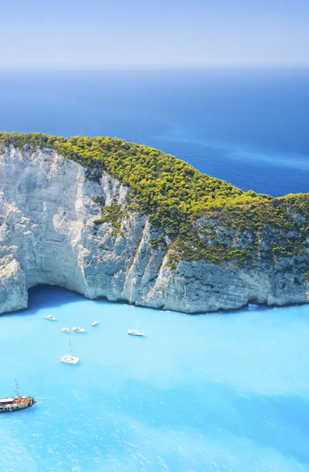 ZTH Navagio Beach Gettyimages 611174546
