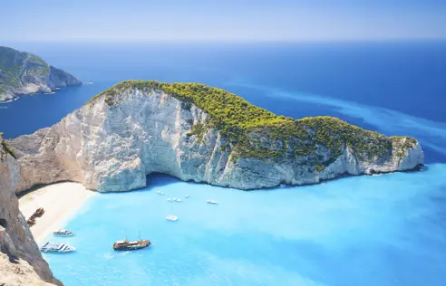 ZTH Navagio Beach Gettyimages 611174546