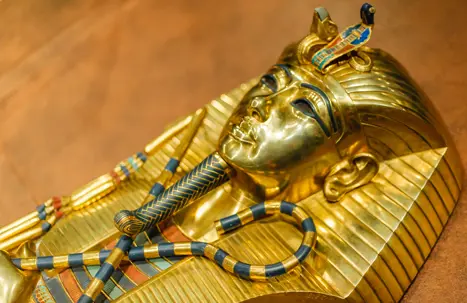 Golden Mask Of Tutankhamun Gettyimages 483561063