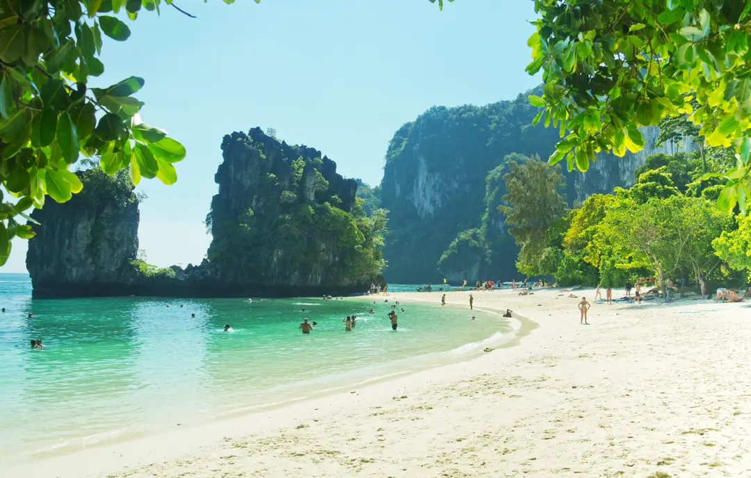 Thai Phuket Strand 15 Shutterstock 129597638