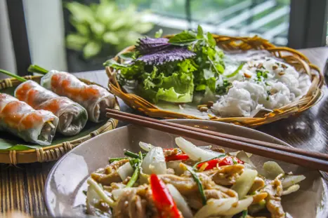 Roundtrip-Vietnam-South-Vietnam-Phu-Quoc-Day6-14-Phu-Quoc-island-Vietnamese food-GettyImages-881384316-1.jpg