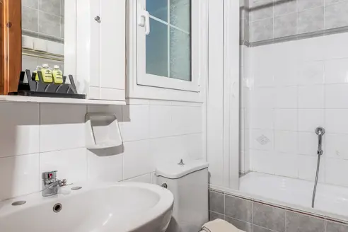 2-værelses lejlighed med balkon/terrasse