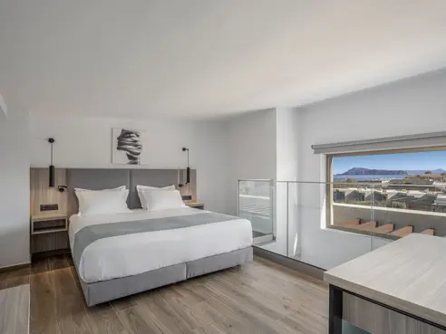 Junior Suite, balkon/terrasse, pool/skrå havudsigt (masionette)
