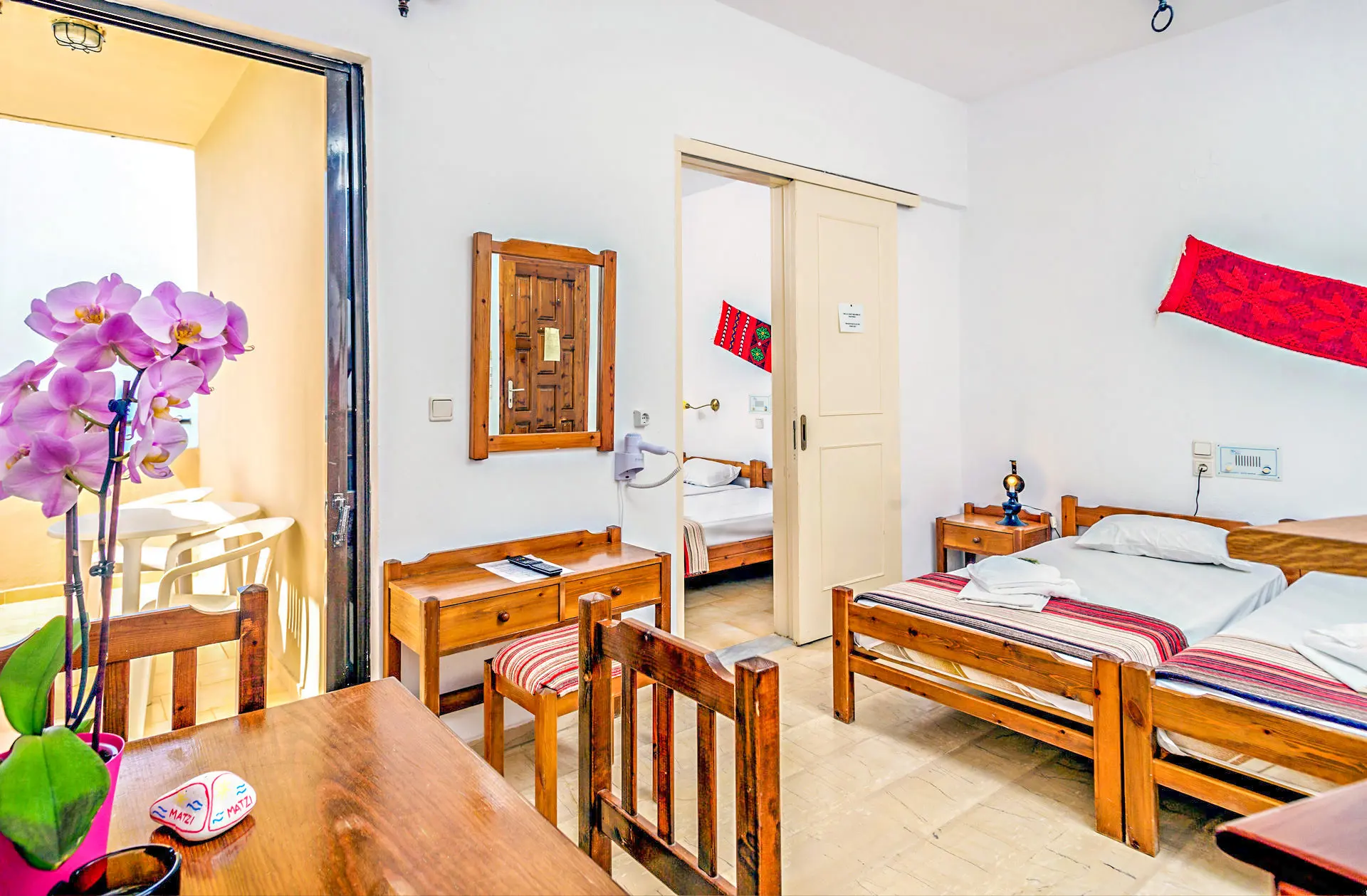 2-værelses lejlighed med balkon/terrasse og havudsigt