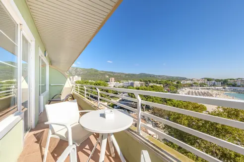 Dobbeltværelse med balkon og havudsigt