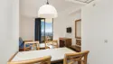 2-værelses lejlighed med balkon/terrasse og udsigt til gaden