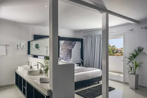 Suite superior med balkon og egen jacuzzi