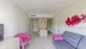 2-værelses lejlighed med balkon/terrasse og skrå havudsigt