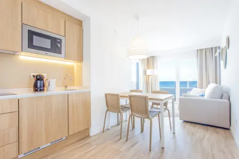 2-værelses premium lejlighed med terrasse og havudsigt på 1. sal