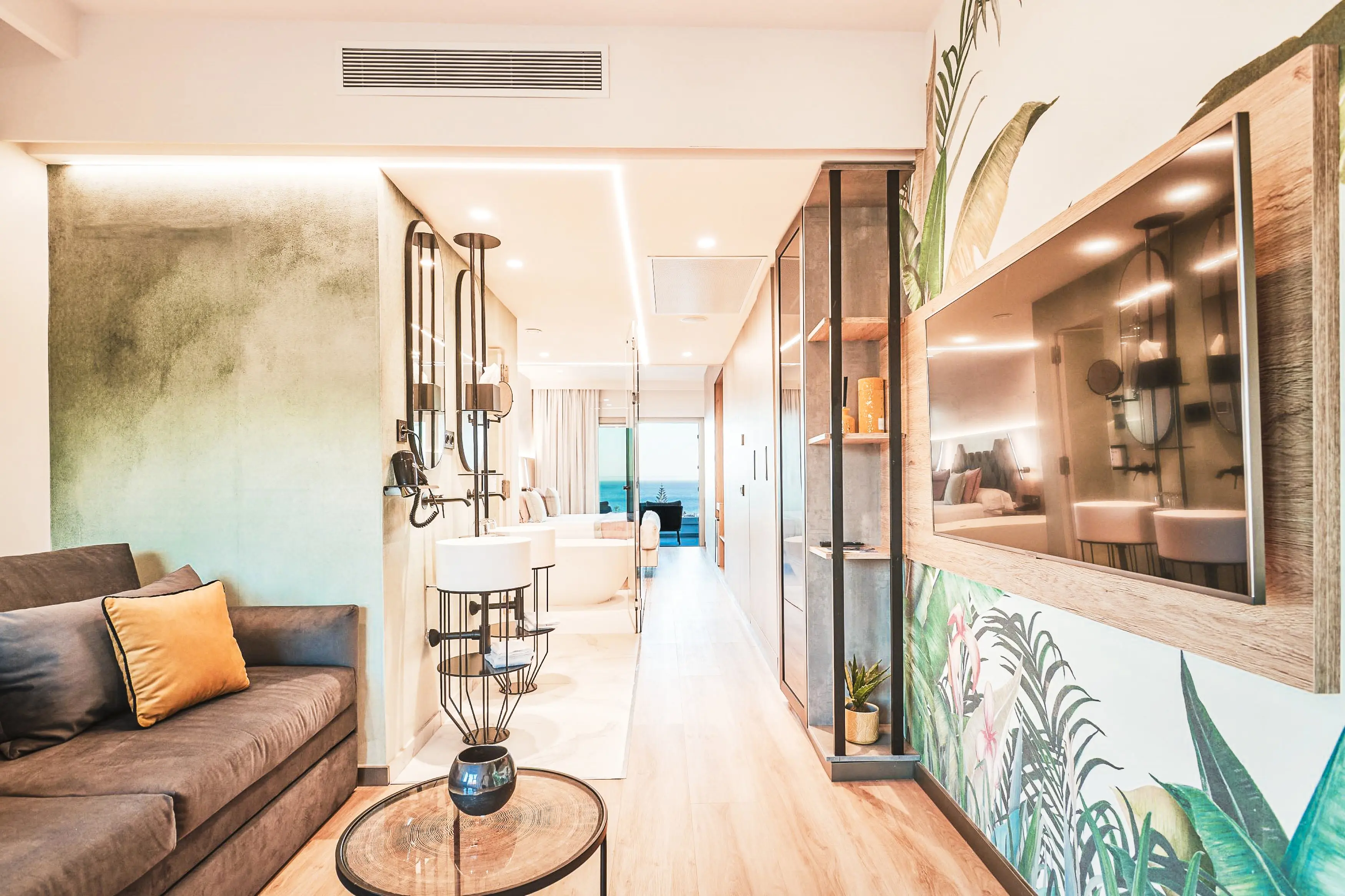 Junior suite med balkon og havudsigt
