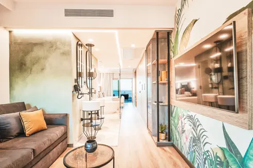 Junior suite med balkon og havudsigt