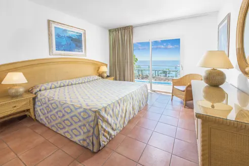 Suite med to værelser, balkon og havudsigt
