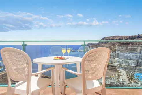 Suite med to værelser, balkon og havudsigt